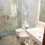 Palazzo Iaquinta - Rooms, Restaurant & Wellness بيت ضيافة