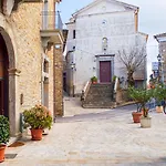 Palazzo Iaquinta - Rooms, Restaurant & Wellness بيت ضيافة 4*