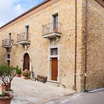 بيت ضيافة Palazzo Iaquinta - Rooms, Restaurant & Wellness Cicerale