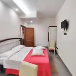 Palazzo Iaquinta - Rooms, Restaurant & Wellness بيت ضيافة Cicerale