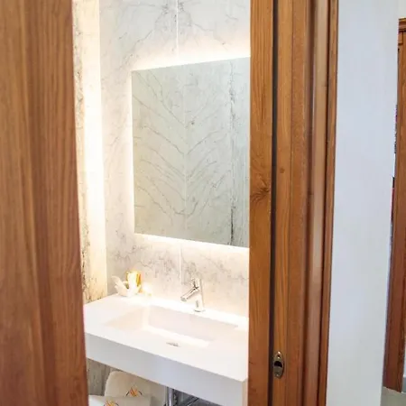 Palazzo Iaquinta - Rooms, Restaurant&wellness