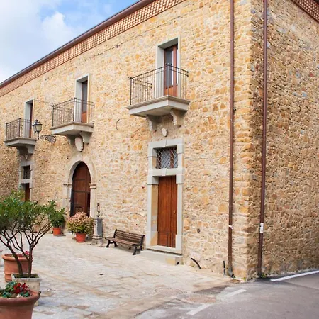 Affittacamere Palazzo Iaquinta - Rooms, Restaurant&wellness Cicerale